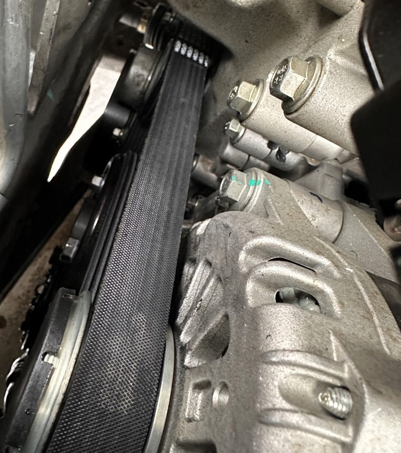 Замена приводного ремня Exeed TXL