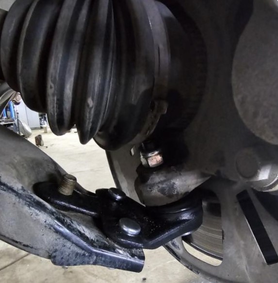 замена шаровой опоры